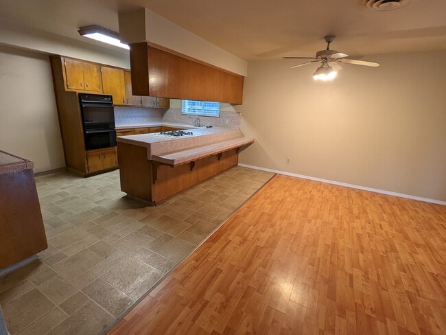 Photo - 1404 W Cambridge Ave