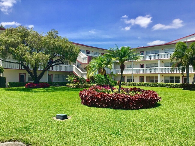 Photo - 135 Fanshaw D Unit 135