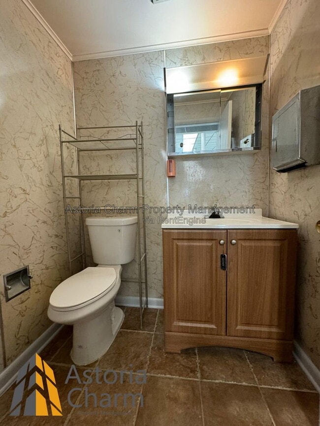 Photo - 2107 N Charles St Unidad 1l