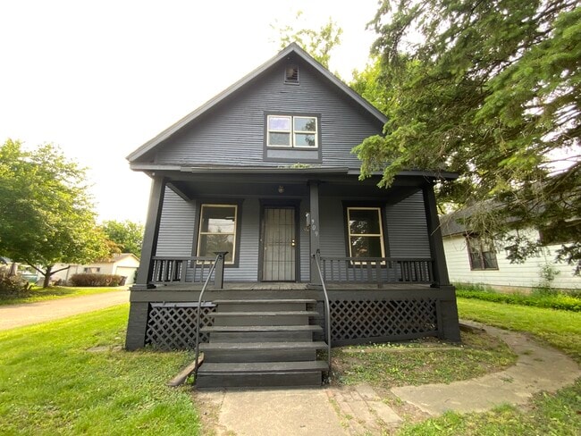 Photo - 909 N Griffin St House
