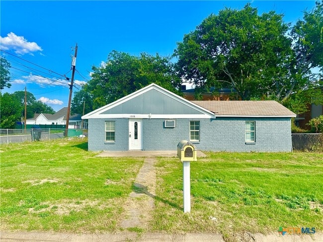 Building Photo - 1008 N 4th St Rental