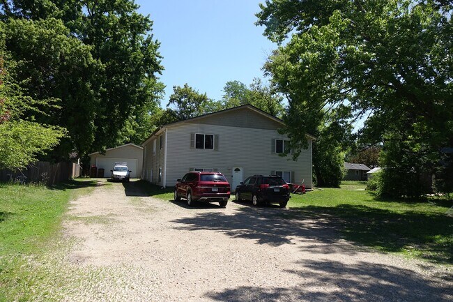 Building Photo - 1136 2nd Street Unit 1136