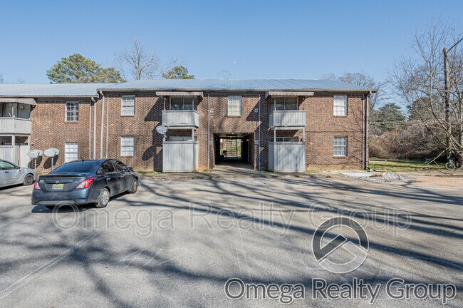 Photo - 425 Oakwood Ave Unit Apt 420