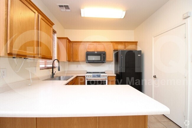Building Photo - 2300 E Magma Rd Rental
