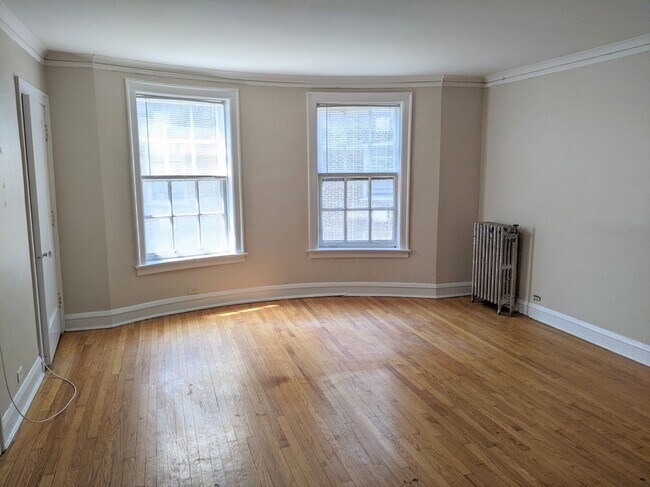 Photo - 905 Elmwood Ave