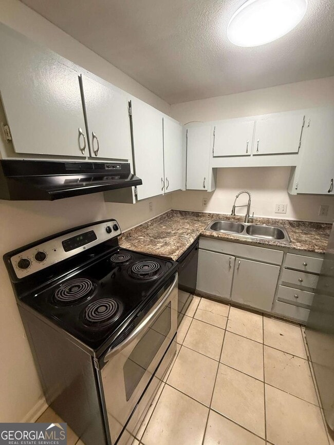 Photo - 3815 Parklane Dr