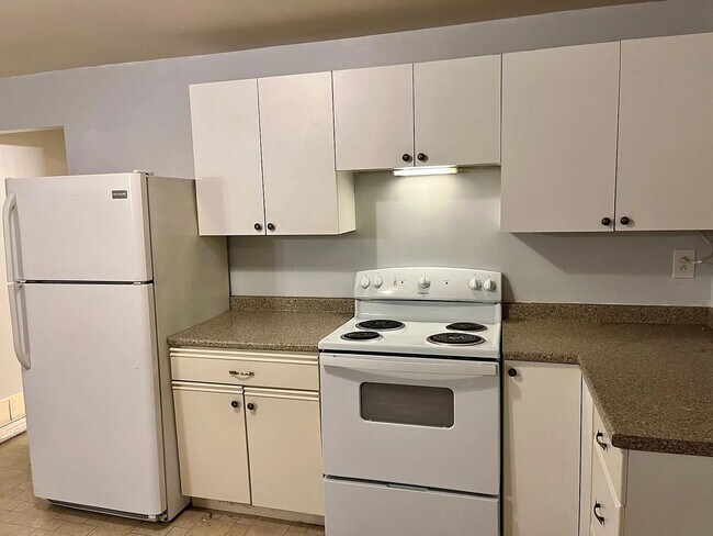 Photo - 184 Essex St Unit 2