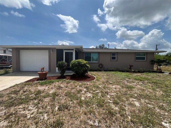 Building Photo - 3251 Pinetree St Rental