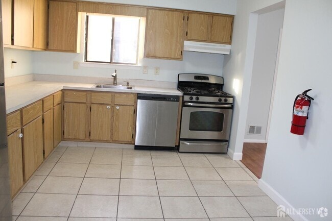 Building Photo - 7901 Hana Rd Rental