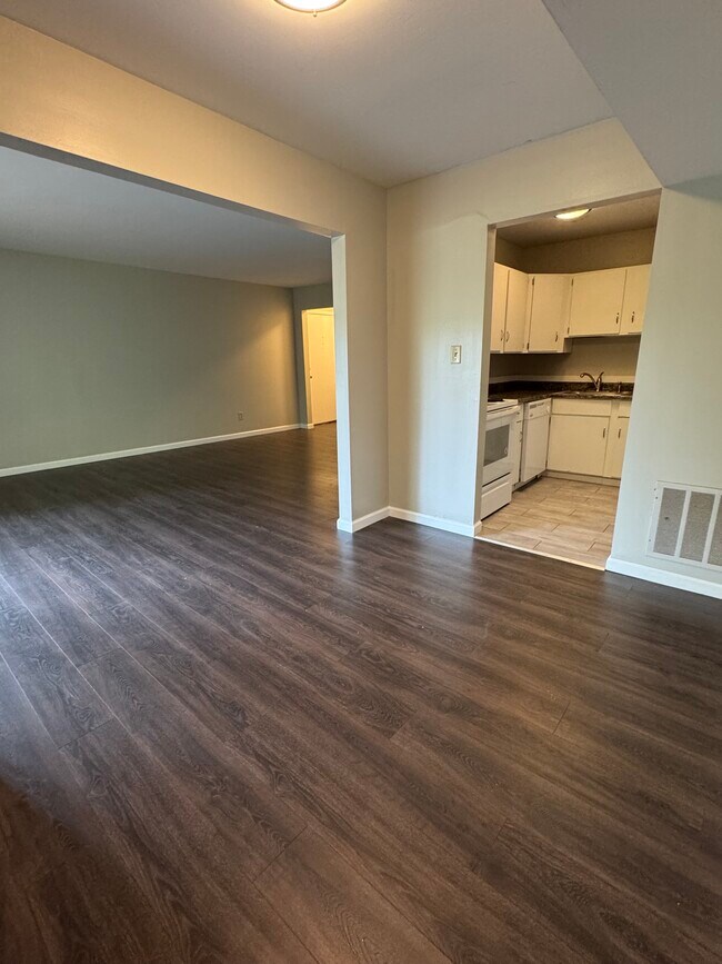 Photo - THE VILLAGES SOUTH 310 Unit F