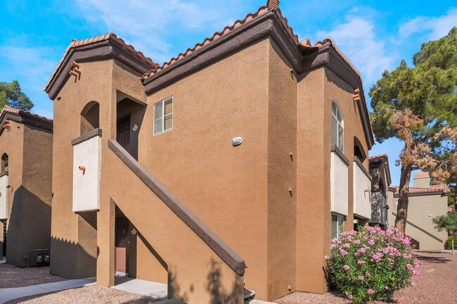 Amazing Remodeled Condo in guard gated Sed... - Amazing Remodeled Condo in guard gated Sed...