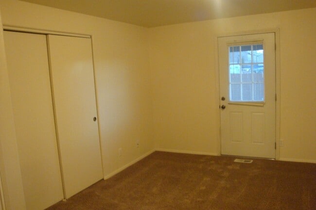 Photo - 2 Bed Duplex with Fenced Yard, Covered Patio & Water Included
