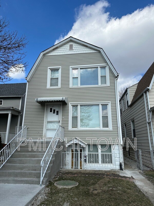Photo - 5202 W Ainslie St
