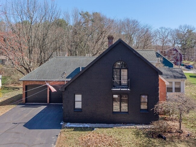 Building Photo - 423 Goldthwaite Rd