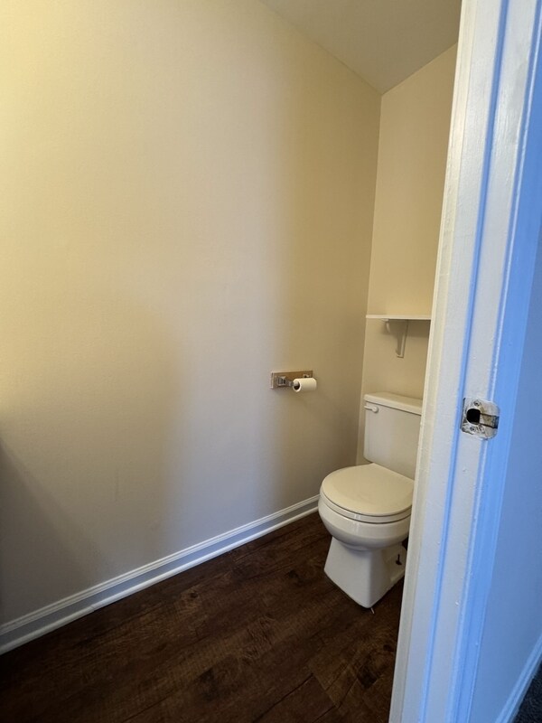 Photo - 1323 E 10th St