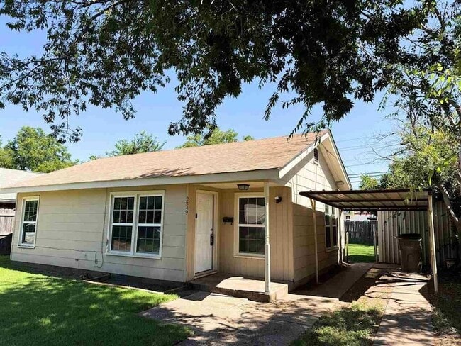 Photo - 2949 Cunningham Dr