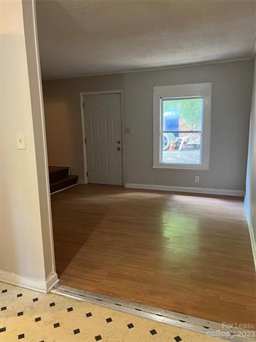 Photo - 2012 Vinton St