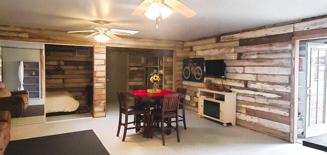 Photo - 2111 N Elliott Rd