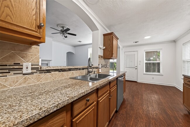 Photo - 9323 Eaglewood Shadows Ct