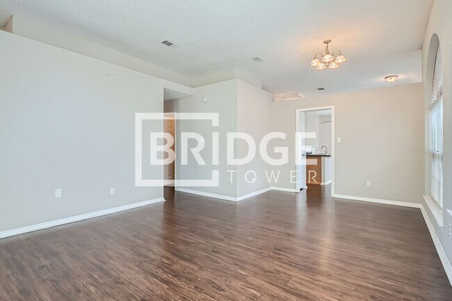 Photo - 5908 Firethorn Dr