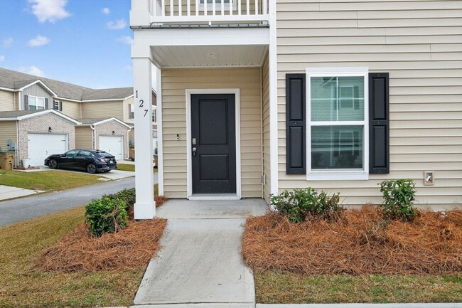 Photo - 4 bedroom 3 bath townhome in Rice Hope