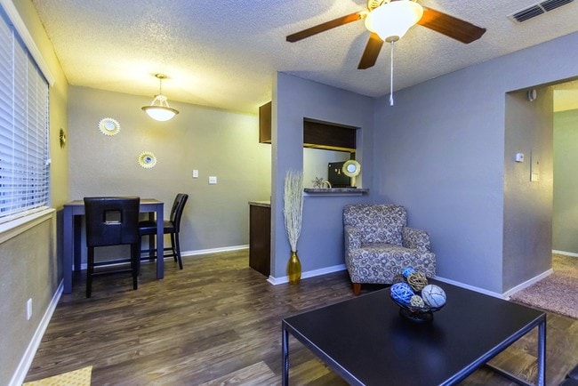 Charleston Crossing Apartments