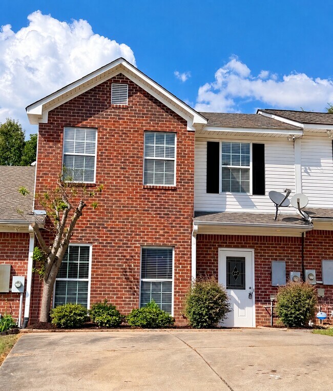 Building Photo - 105 Shine Dr