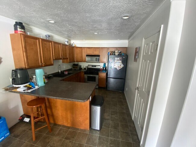 Photo - 1145 S 1420 E
