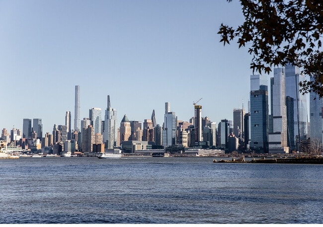 Photo - 1414 Grand St Unit SI ID1295528P