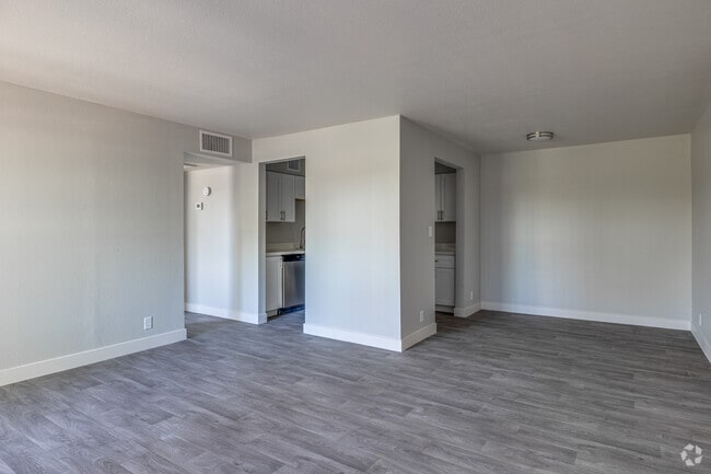 2BR, 1BA - 864SF - Living Room