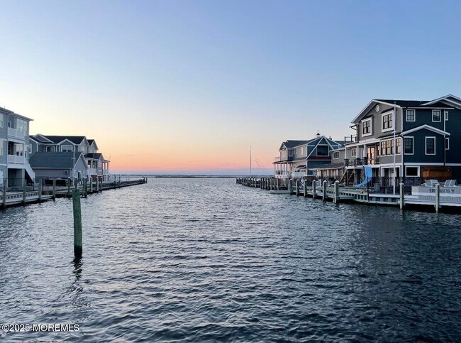 Photo - 241 Westmont Ave