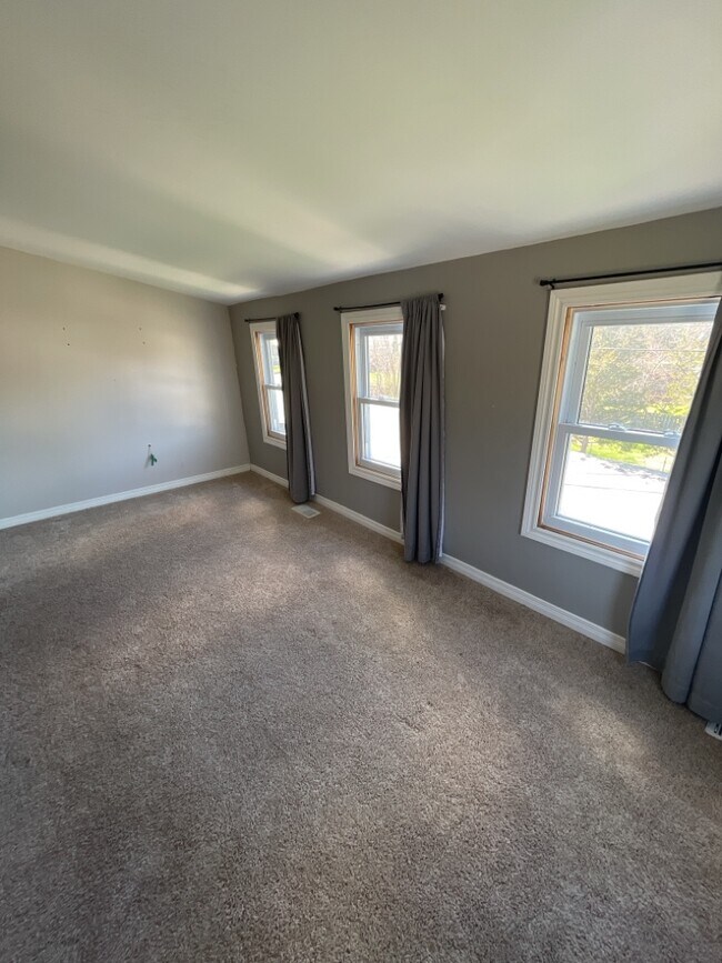 Photo - 129 Henry St Unit B