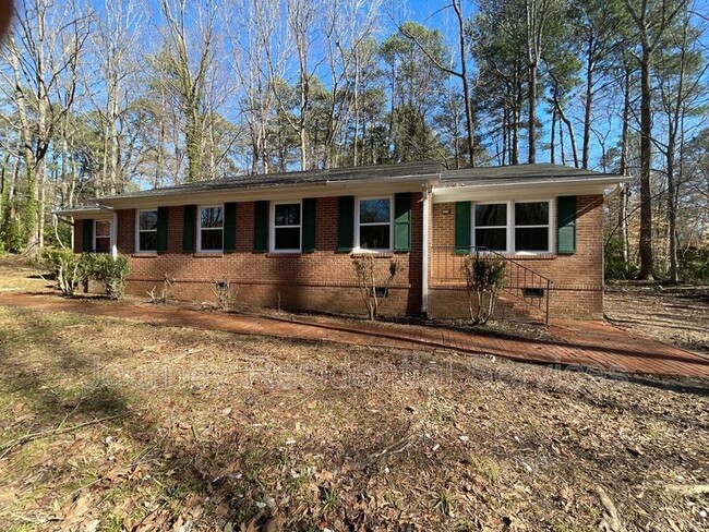 Photo - 811 Longleaf Dr Rental