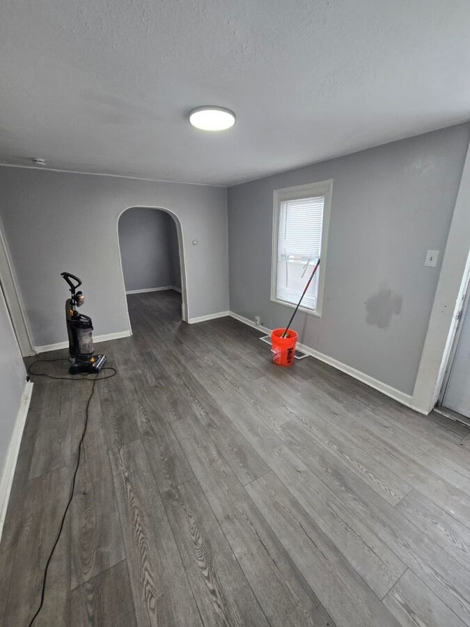 Photo - 8110 Spafford Rd