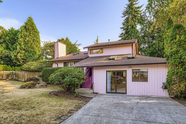 Photo - Fully-Remodeled 3 Bed 2.5 Bath Kirkland Home!