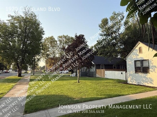 Photo - 1920 Cleveland Blvd