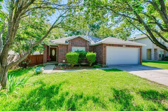 Building Photo - 303 Bello Dr