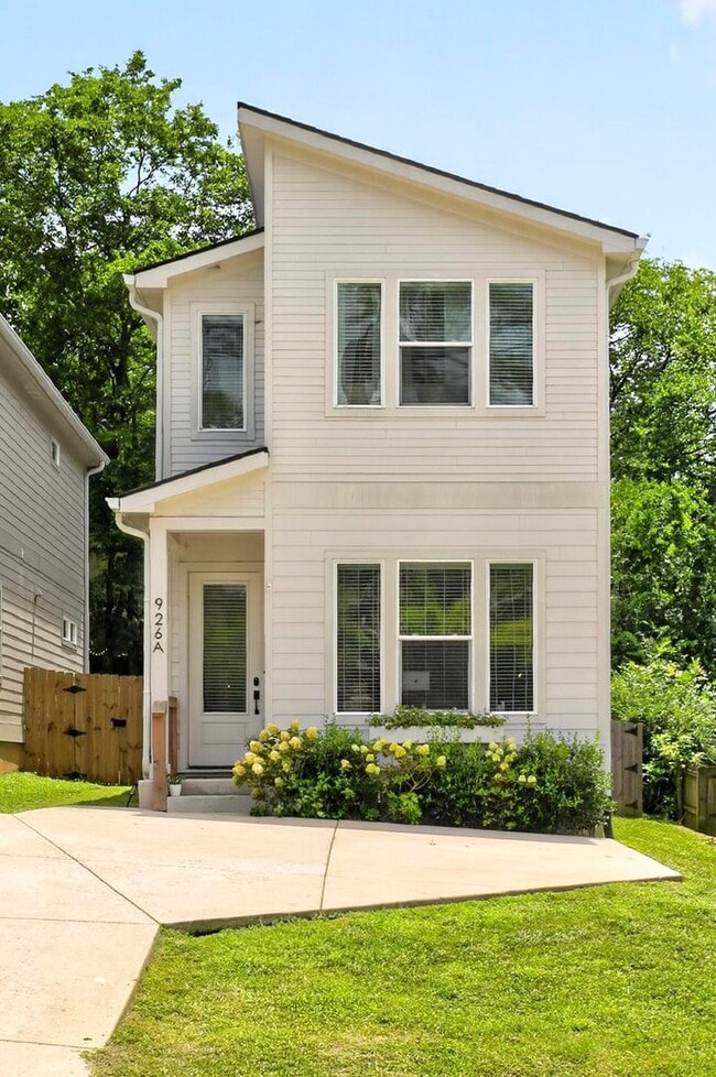 Photo - 926A Strouse Ave