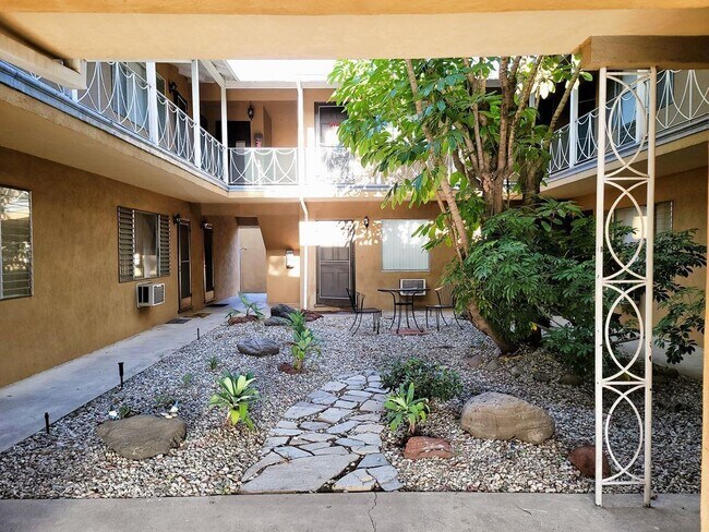 Photo - 6326 Coldwater Cyn