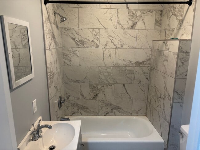 Photo - 954 N 50th St