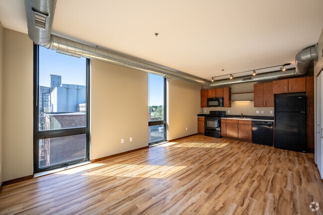 1C - 1BR, 1BA - 580SF - Kitchen