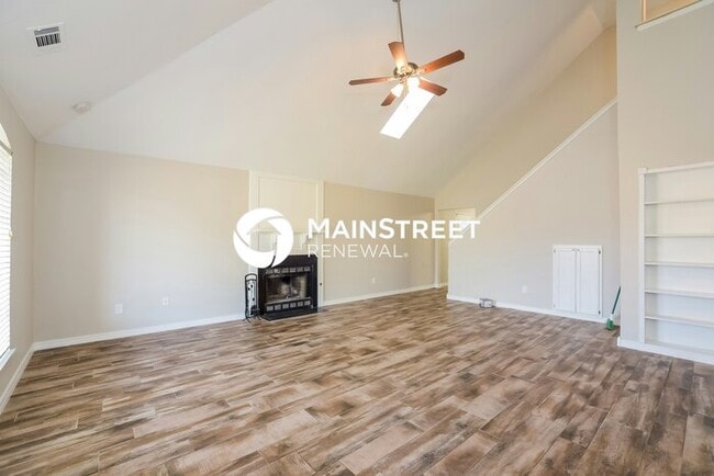 Photo - 4 Bedroom Pet-Friendly Home in MOORE, OK with Main Street Renewal