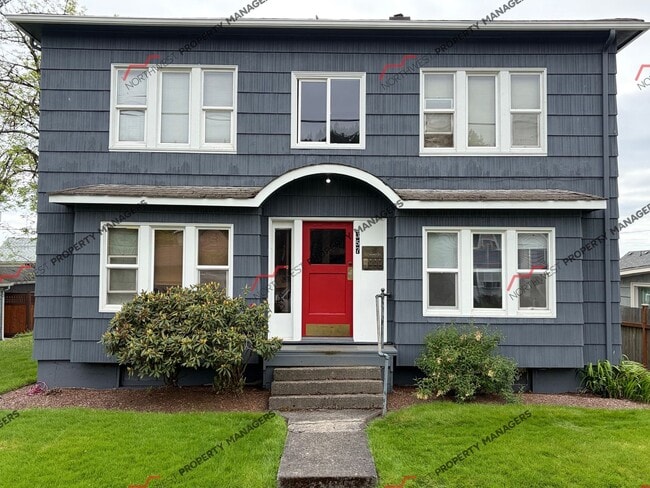 Building Photo - 357 S Market Blvd Unit 357-1