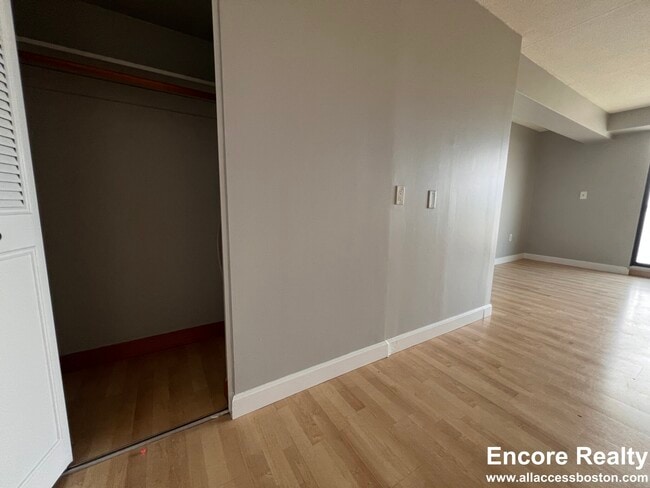 Photo - 1243 Beacon St Unit 1