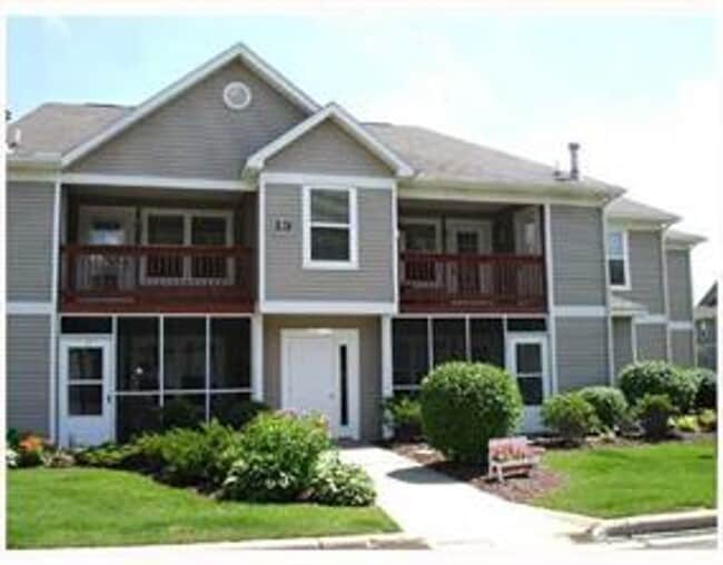 Building Photo - Maintenance-Free Condo Living in South Ann Arbor