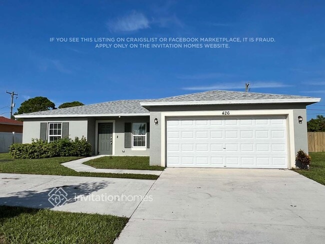 Building Photo - 426 NW Airoso Blvd Rental
