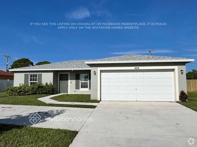 Building Photo - 426 NW Airoso Blvd Rental