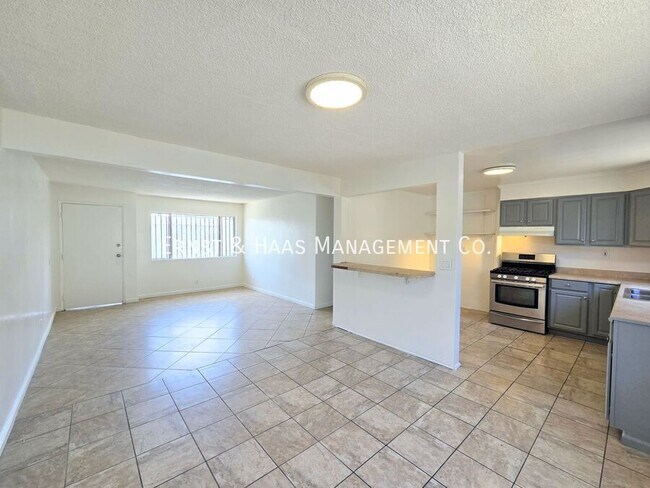 Photo - 1330 Walnut Ave Unidad 04