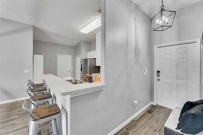 Photo - 2807 Youngford St