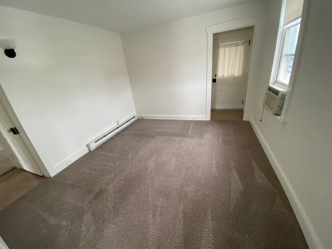 Photo - 637 Main St Unit Apt B